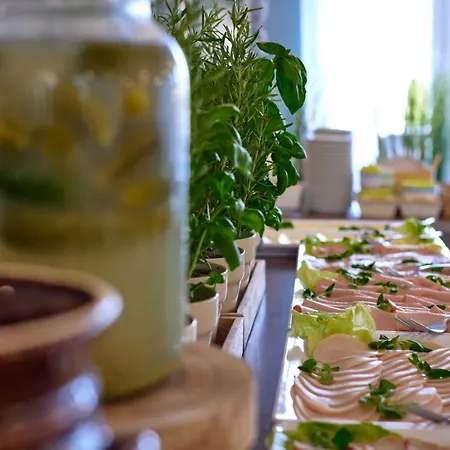 Osrodek Wczasowy Alcest 3*